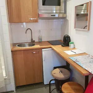  Appartement Studette En Plein Coeur Du Vieux
